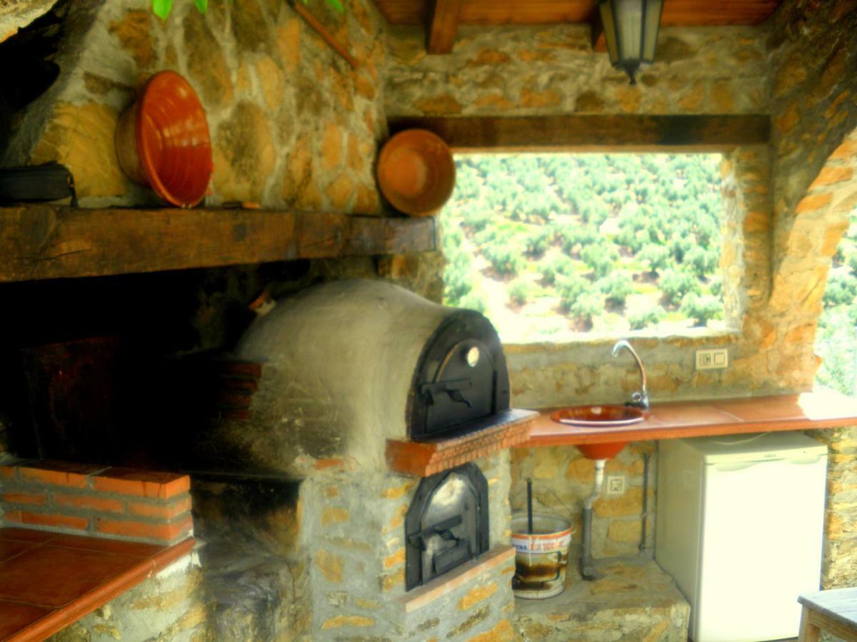 Alojamiento Rural El Agueelo Huelma エクステリア 写真